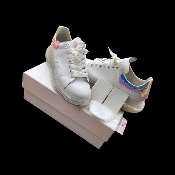 Alexander McQueen Sneaker Holographic Heel